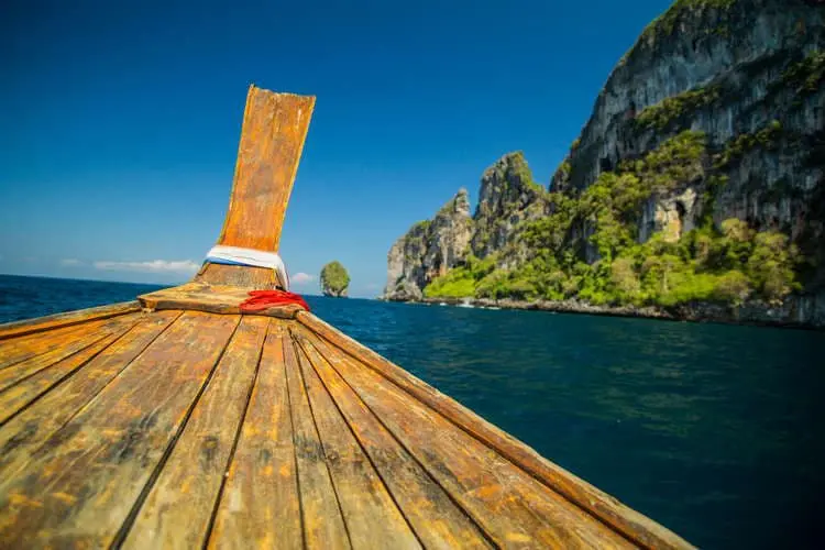 Islands hopper around Phi Phi, the best way to explore is with Thai local longtail boat